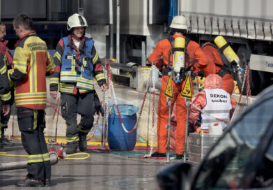 Chemikalienaustritt bei Unternehmen nahe Dinkelsbühl – eine Person verletzt